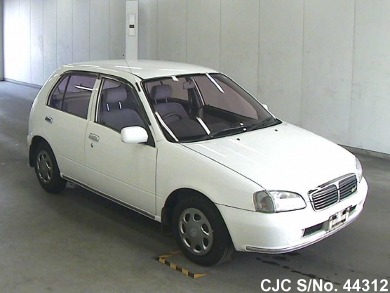 1999 Toyota / Starlet Stock No. 44312