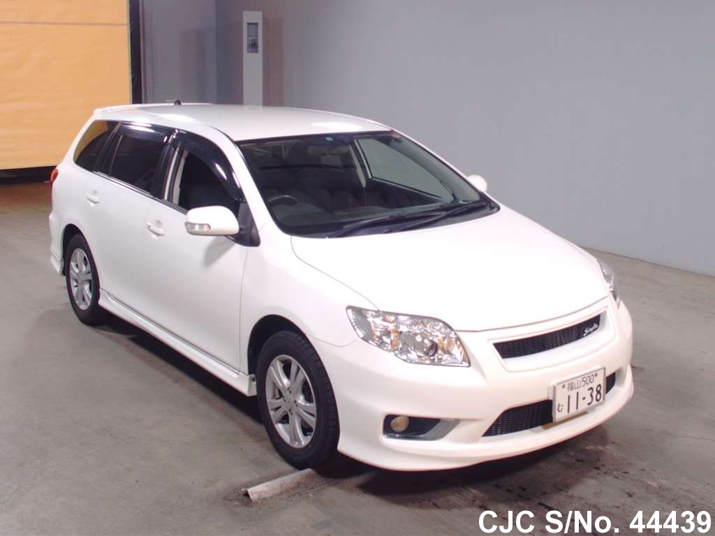 Toyota corolla fielder 2008