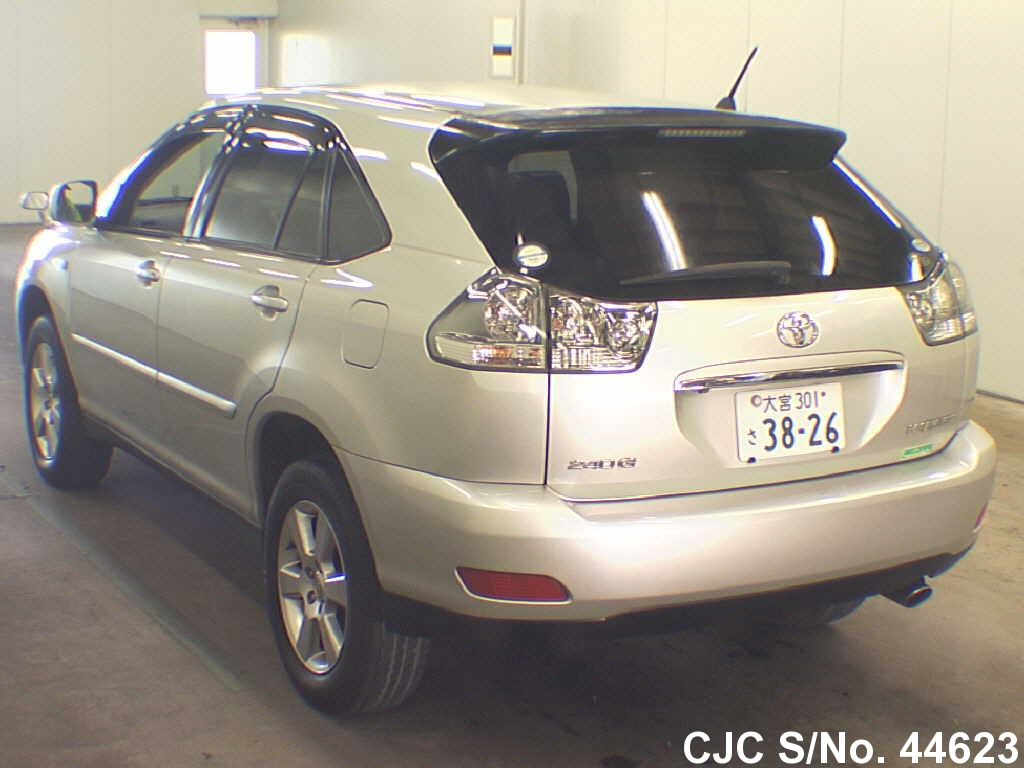 2004 Toyota Harrier Silver for sale | Stock No. 44623 | Japanese Used ...