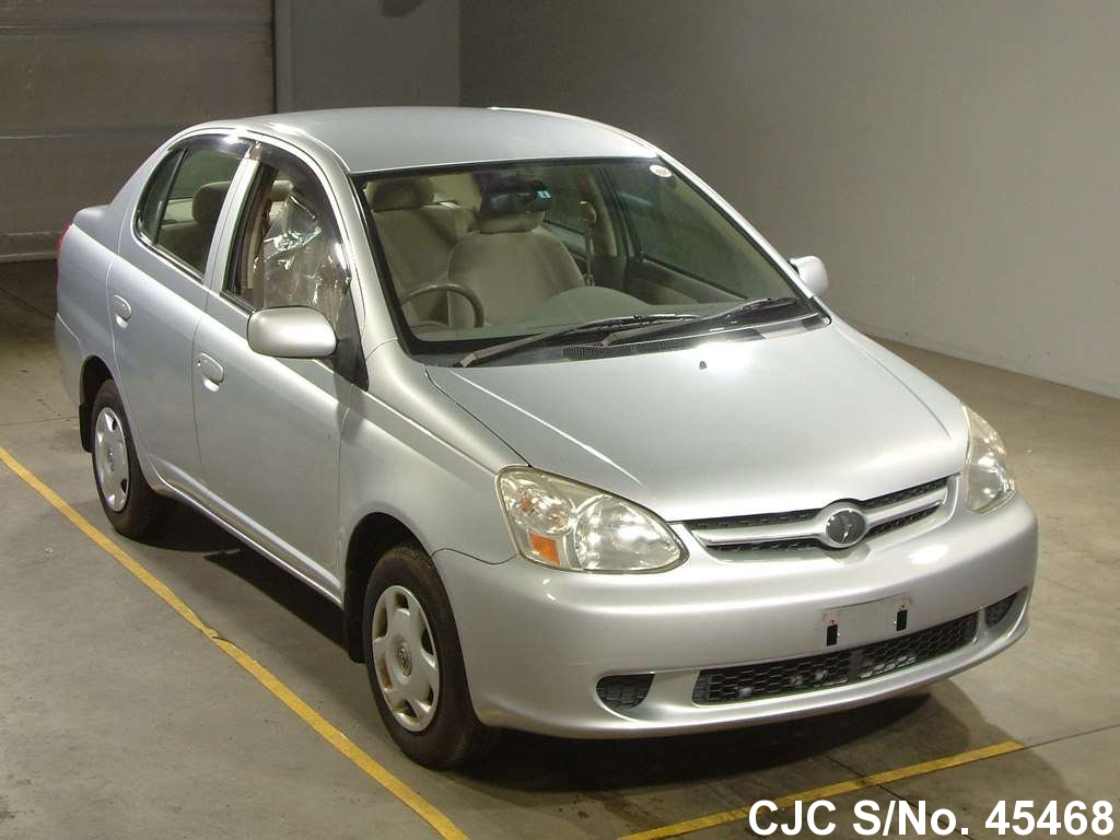 Toyota platz 2005