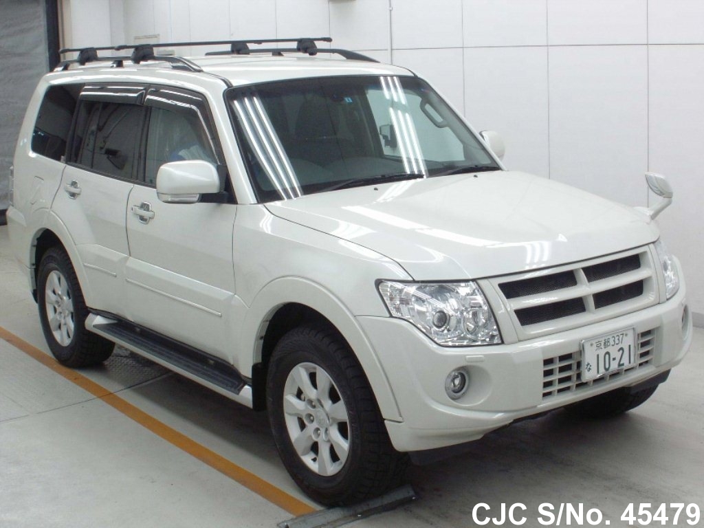 Mitsubishi pajero 2012 года