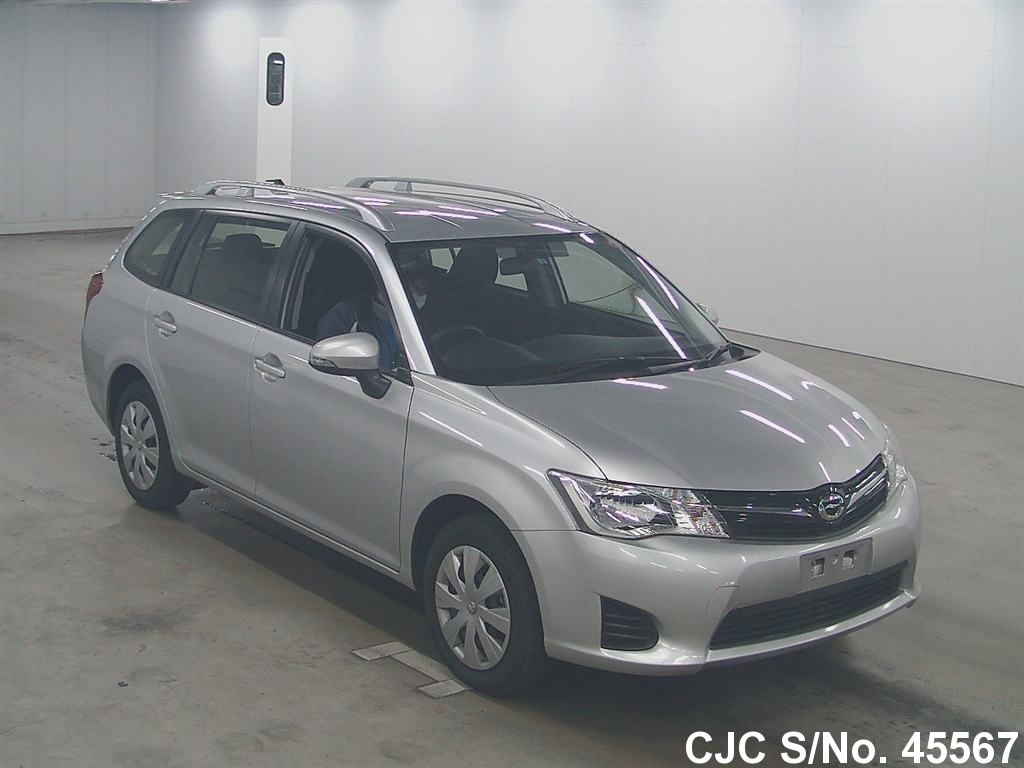 Toyota corolla fielder 2012