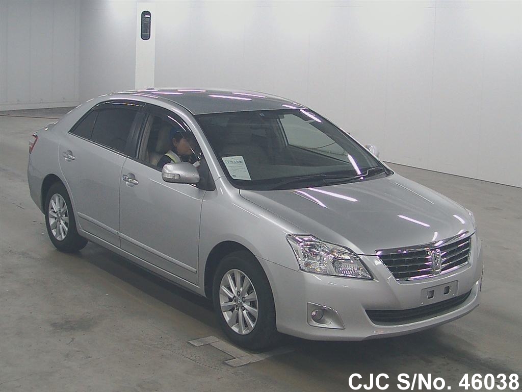 2011 toyota premio