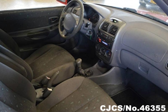 Hyundai accent deals 2001 interior