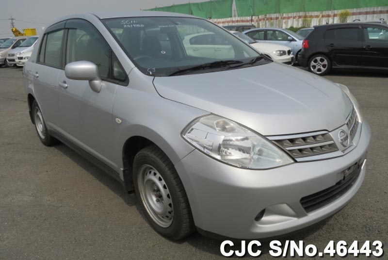 Nissan tiida latio 2010