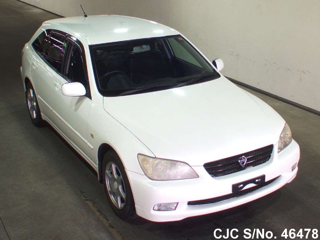 Toyota altezza 2003