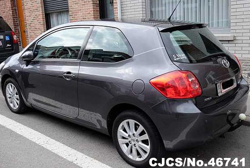 Toyota auris 2008 год