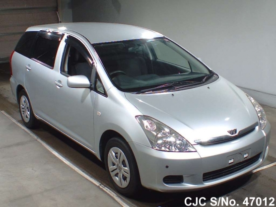 2003 Toyota / Wish Stock No. 47012