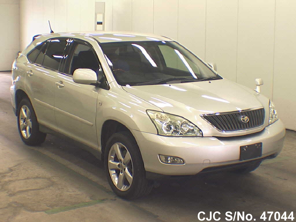 2003 Toyota Harrier Silver for sale | Stock No. 47044 | Japanese Used ...