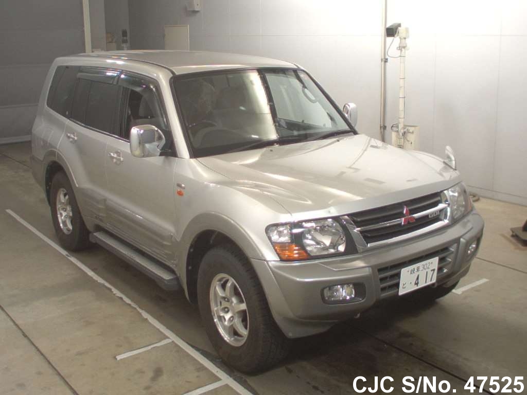 Mitsubishi pajero 2000 год