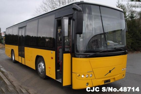 2003 Volvo / 8700 Stock No. 48714