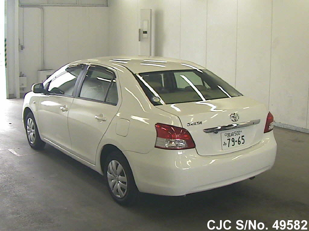 Toyota belta 2005