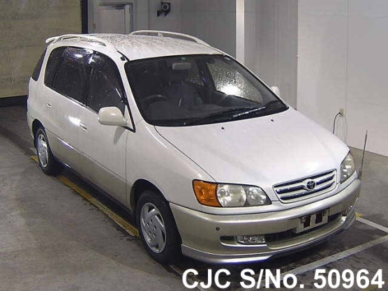 1999 Toyota / Ipsum Stock No. 50964