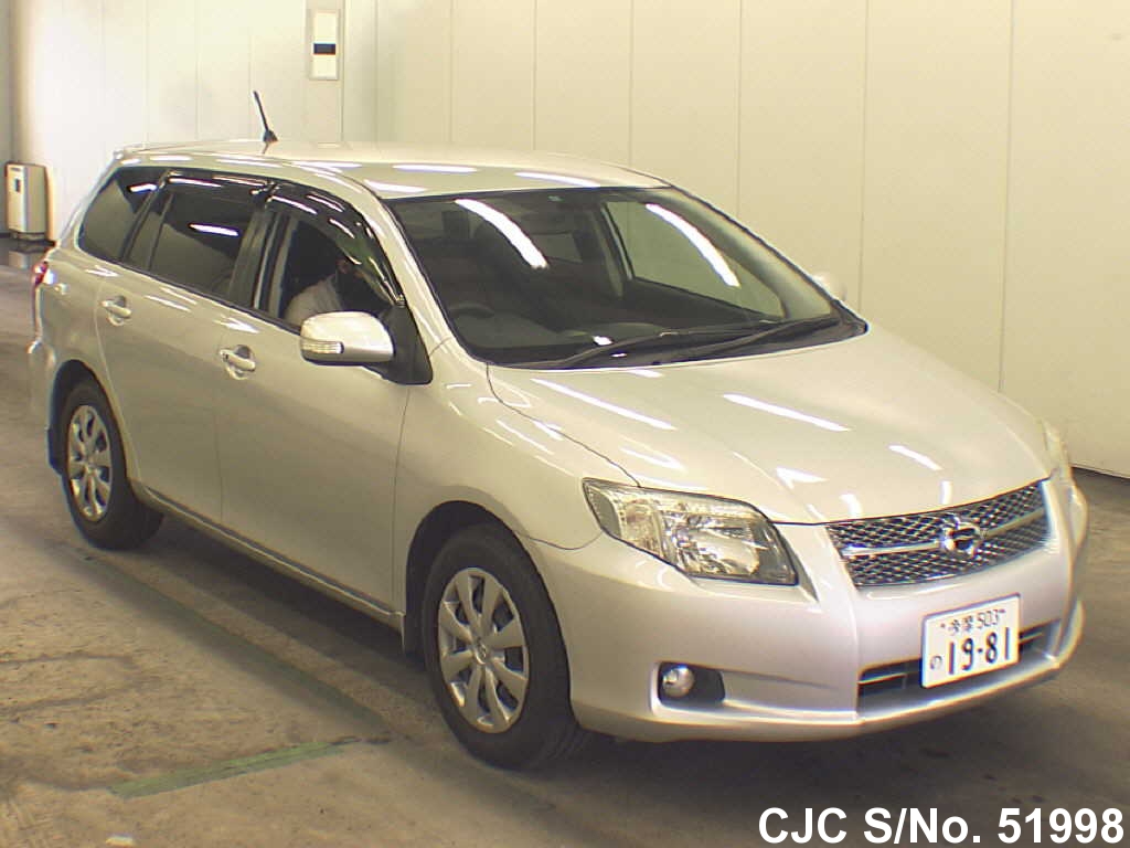 Toyota corolla fielder 2006