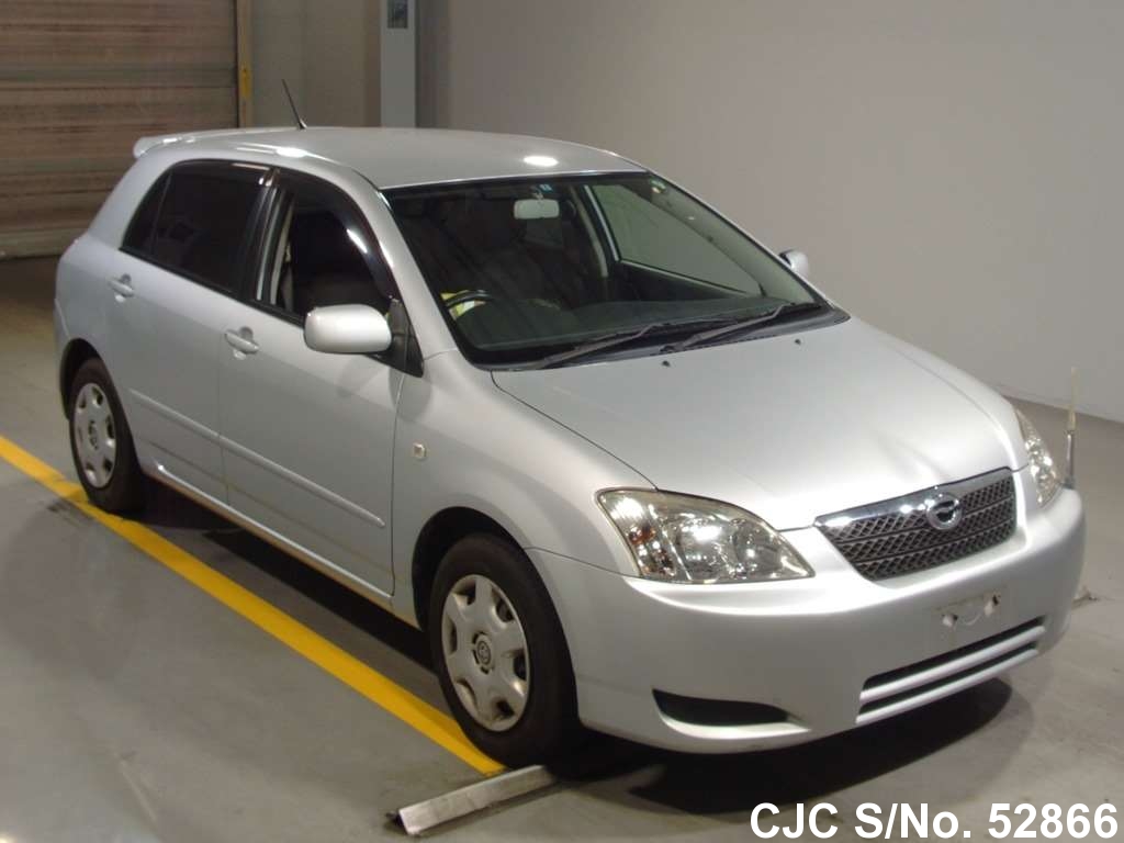 Toyota corolla runx 2004