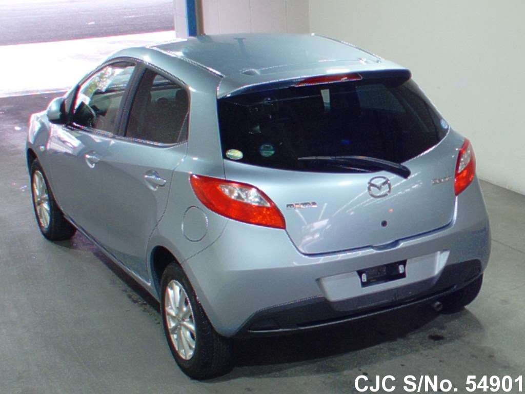 Mazda demio 2012