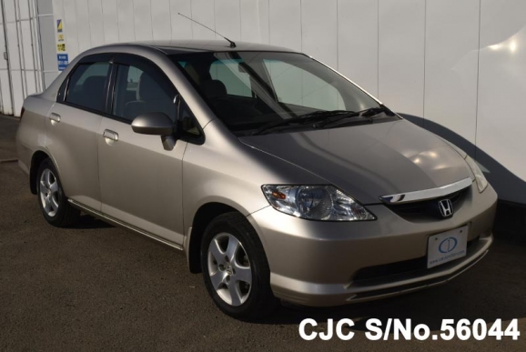 2002 Honda / Fit/ Aria Stock No. 56044