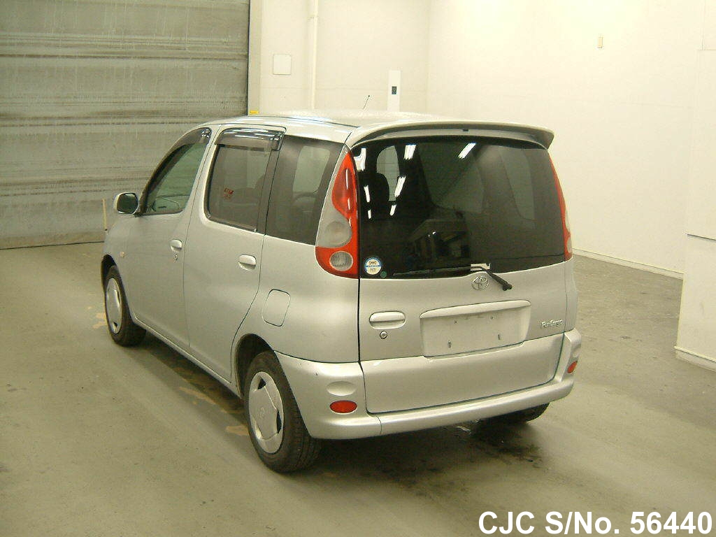 Фото toyota funcargo