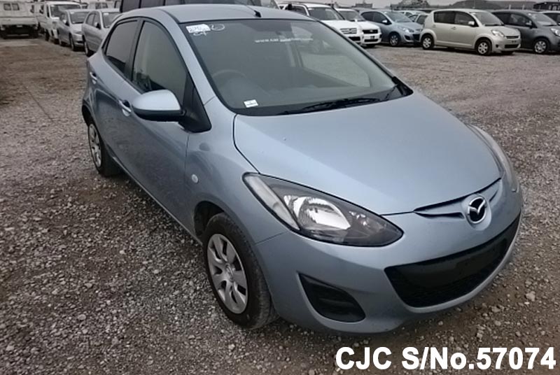 Mazda demio 2013