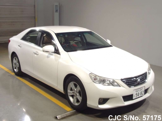 Toyota mark x 2010