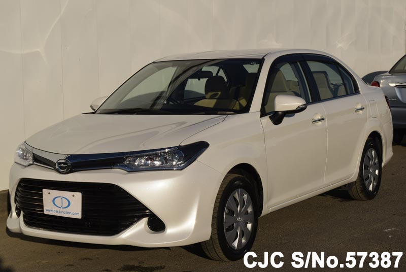 Toyota corolla axio 2015