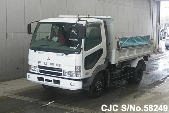 2004 Mitsubishi / Fuso Stock No. 58249