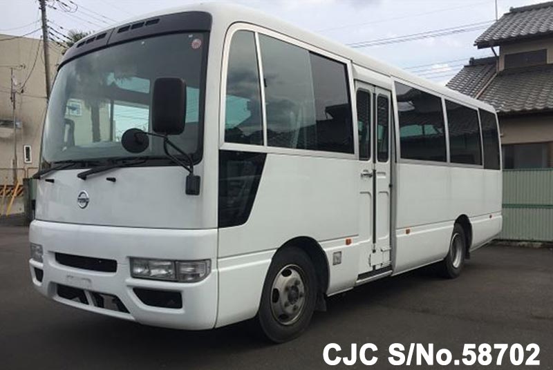 Nissan civilian bus