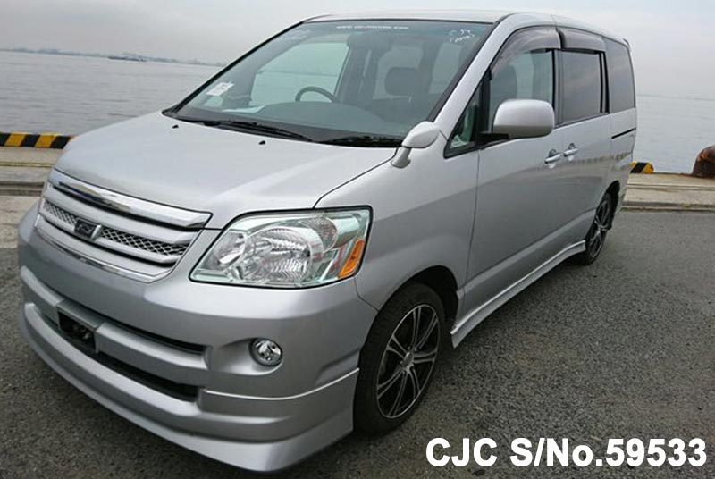 Toyota noah 2007