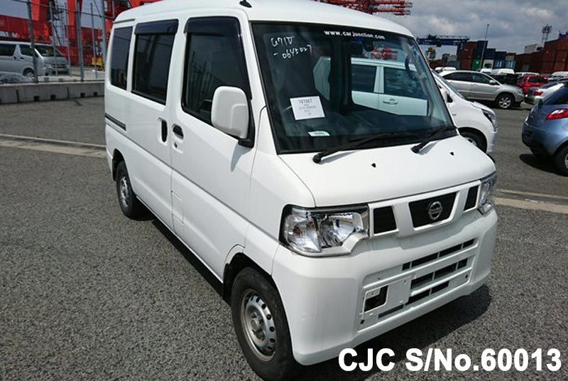 Nissan clipper van