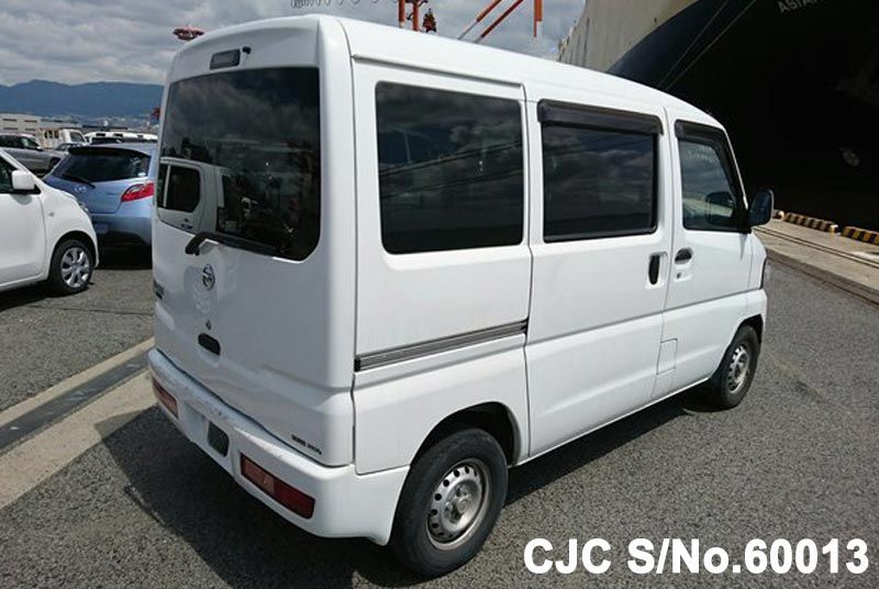 Nissan clipper van