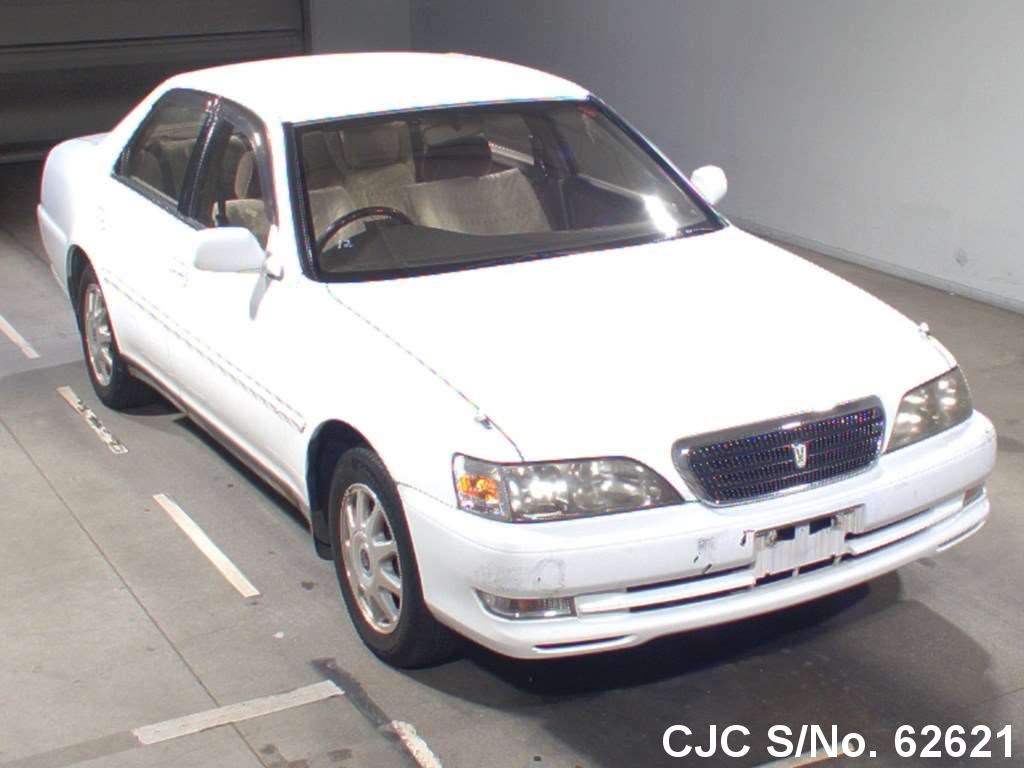 Эмблема toyota cresta