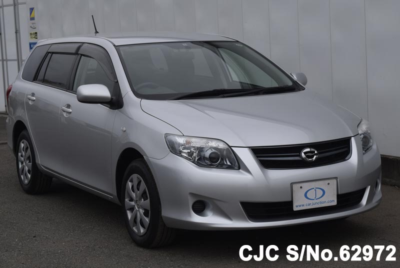 Toyota corolla fielder 2010