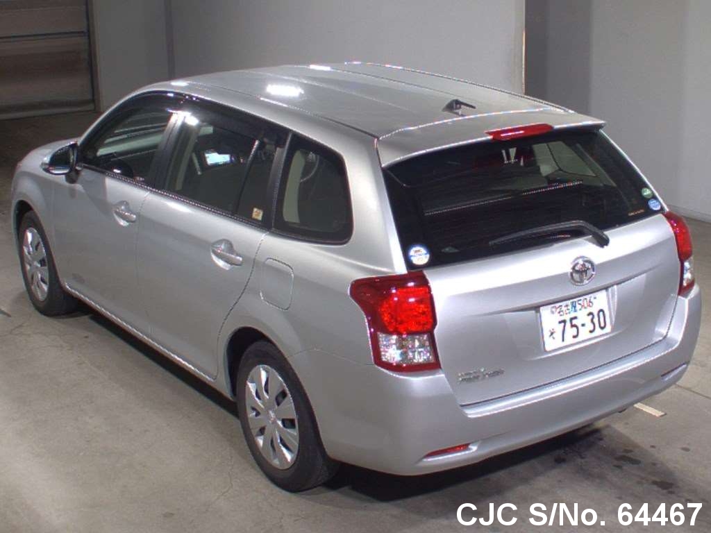 Toyota corolla fielder 2014