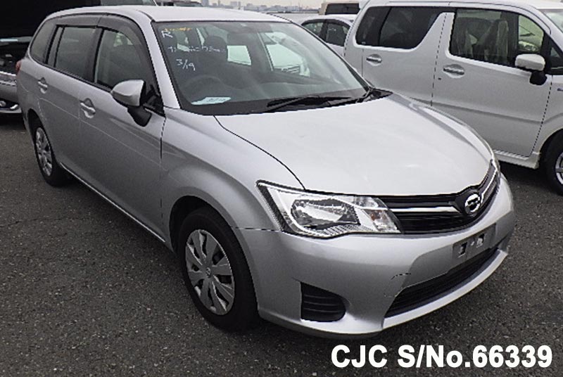 Toyota corolla fielder 2013