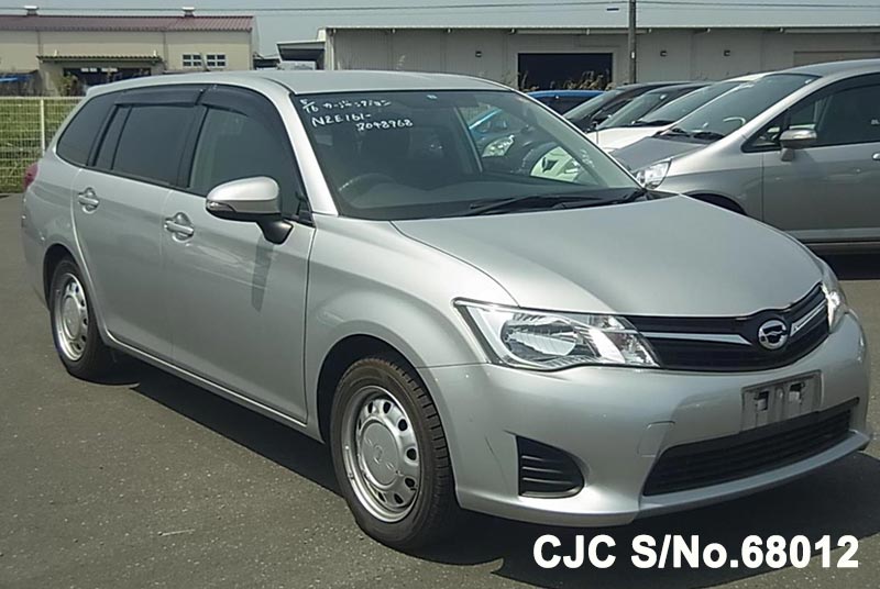 Toyota corolla fielder 2013