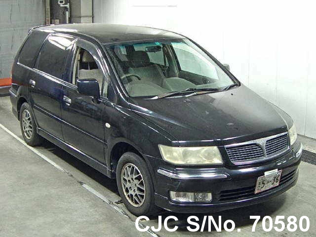 Mitsubishi chariot 2002