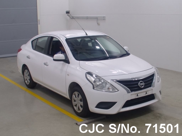 Nissan latio 2015