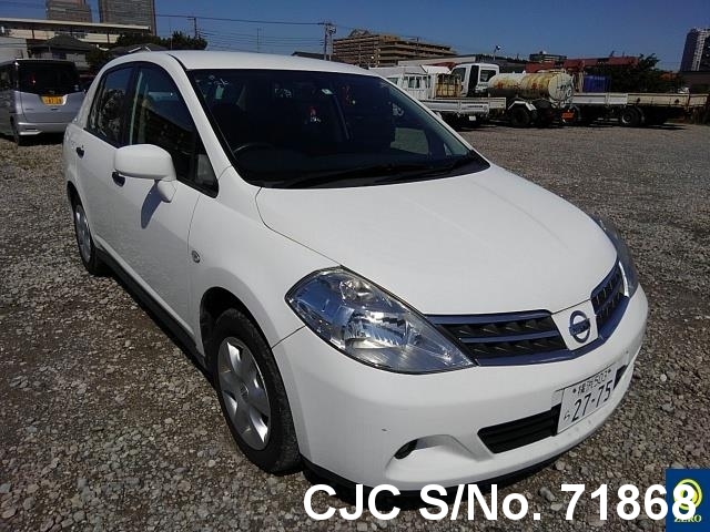 Nissan tiida latio 2010