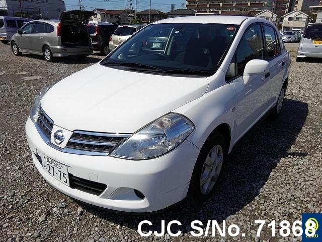 Nissan tiida latio 2010