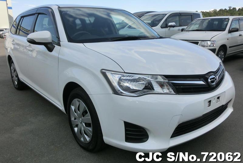 Toyota corolla fielder 2013