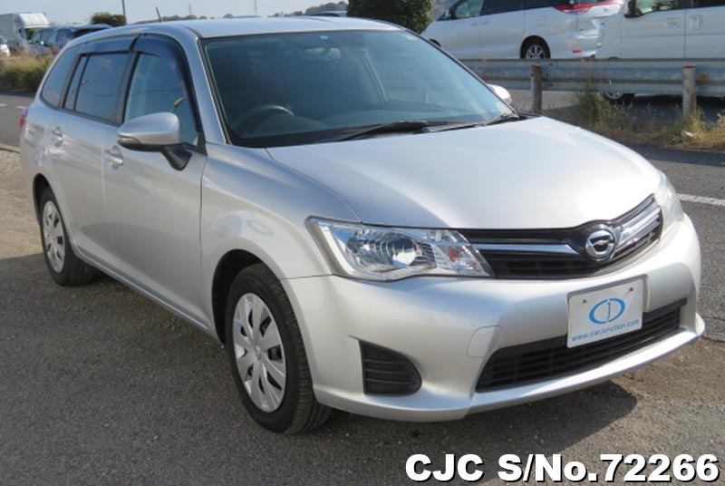 Toyota corolla fielder 2013