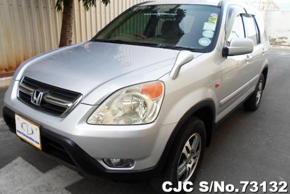 2002 Honda CRV Silver for sale  Stock No. 73132  Japanese Used 