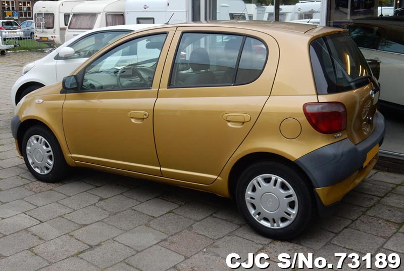 Тойота yaris 2000