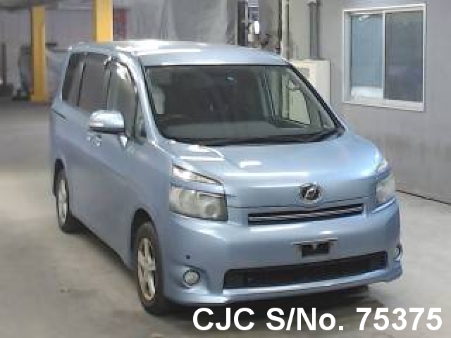 Toyota voxy 2007