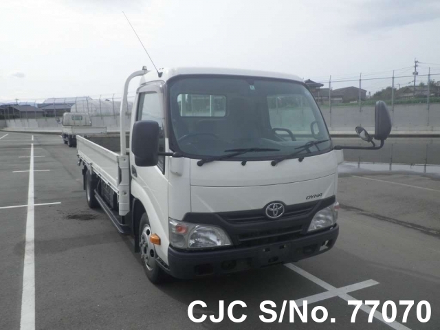 Toyota dyna 2014