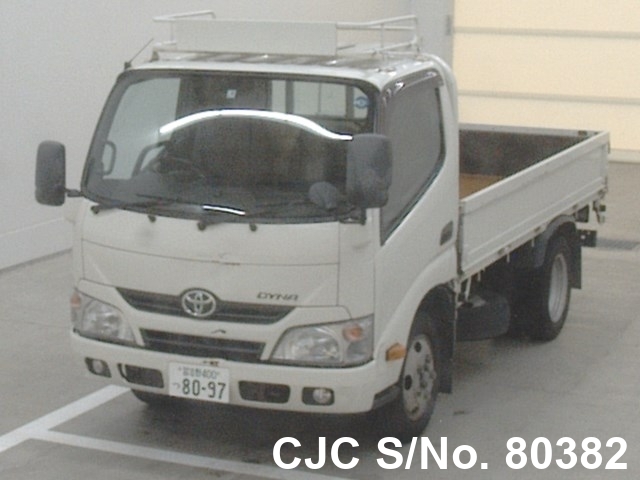 Toyota dyna 2014