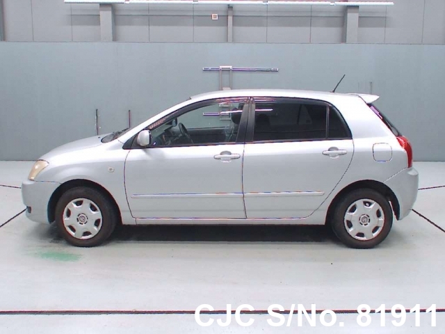 Toyota corolla runx 2003