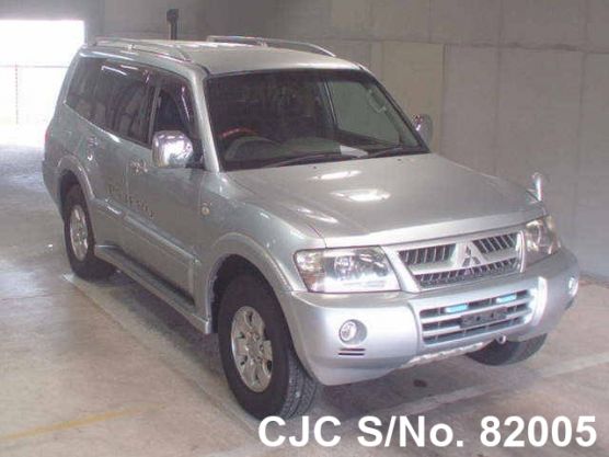 Mitsubishi pajero v73w