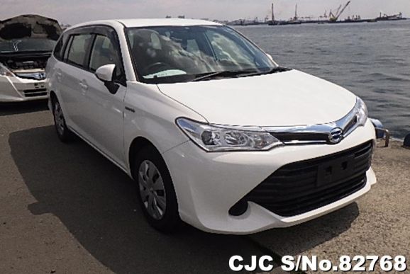 Toyota corolla fielder 2016