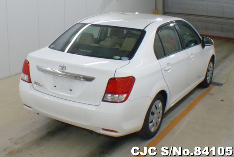 Toyota corolla axio 2012